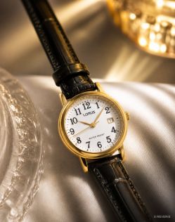 Lorus Ladies Golden Black Leather Petite 26mm 