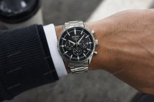 Seiko Mens Sporty Sapphire Chronograph 43mm 