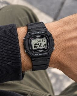 Svart Casio digital sportsklokke til herre i 43mm 