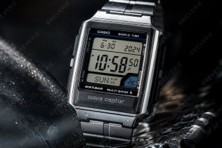 Radiostyrt digital verdensklokke med rustfritt stålrem og multi-bånd display 39mm