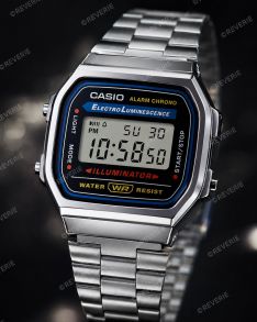 Retro digital klokke i stål med klassisk utseende 