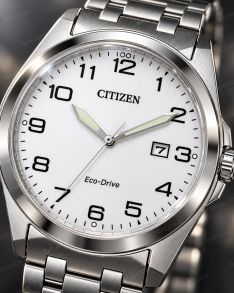 Citizen herreklokke i stål med hvit urskive, solenergi og safirglass i 41mm