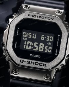 Casio G-Steel herreklokke med digitalt negativt display 43mm 