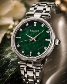 Seiko dameklokke med 8 diamanter, safirglass og grønn perlemorskive 29mm 