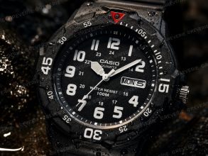 Casio herreklokke, vanntett 100M, svart med dag-dato og dreibar bezel 44mm 