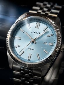 Lorus Mens Ice Blue Jubilee Steel 42mm 