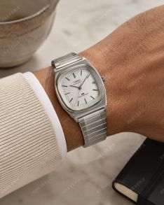 Timex vintage automatisk klokke med fleksibelt stålarmbånd 34mm
