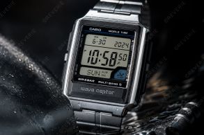 Radiostyrt digital verdensklokke med rustfritt stålrem og multi-bånd display 39mm