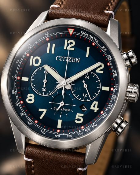 Citizen herreklokke med solenergi, kronograf og skinnrem i 43mm