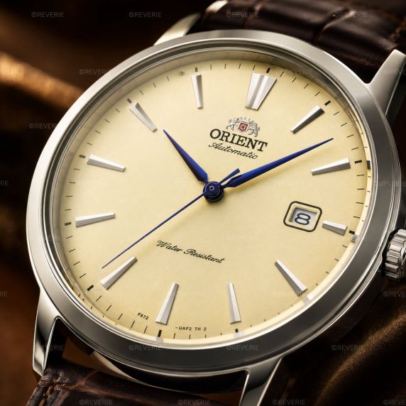 Orient automatisk herreklokke med elfenbensfarget urskive og lærrem 41mm