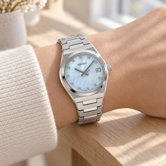 Seiko dameklokke med 11 diamanter, blå perlemorurskive og safirglass 34mm