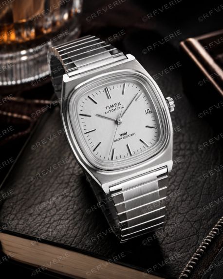 Timex vintage automatisk klokke med fleksibelt stålarmbånd 34mm